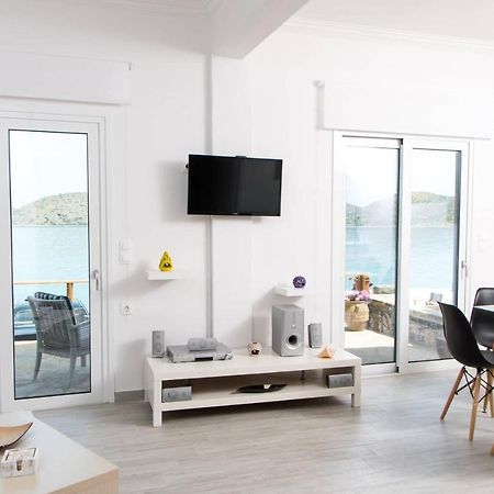 Вілла Iliana Sea Side House Елунда Екстер'єр фото