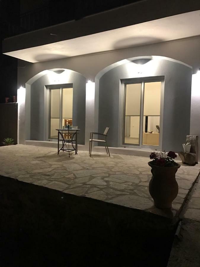 Вілла Iliana Sea Side House Елунда Екстер'єр фото